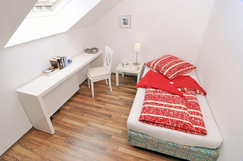Pension Muellers Alte Backstube Hotel Райхенбах-им-Фогтланд Стая снимка